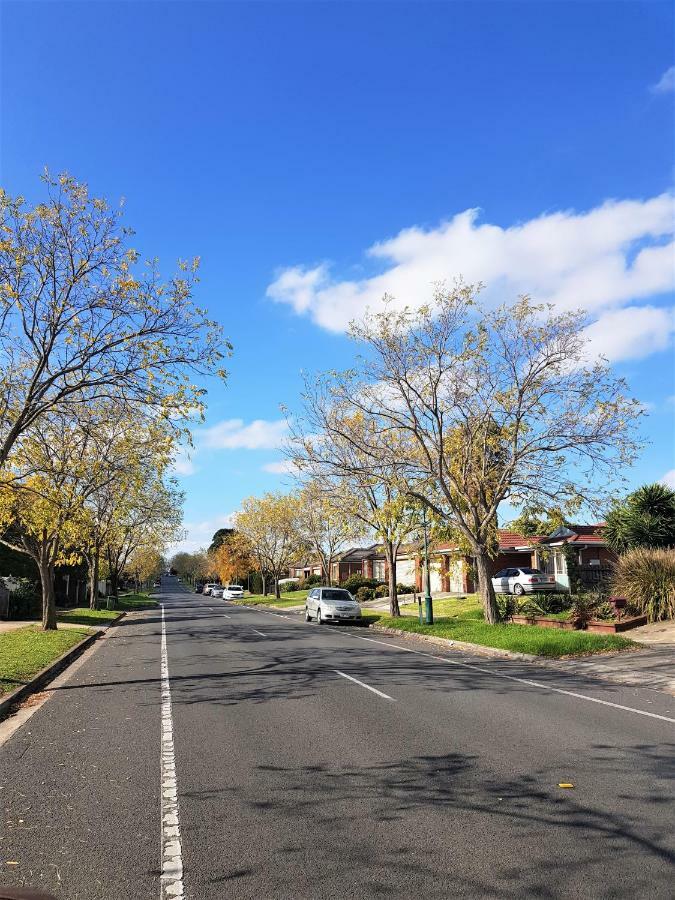 Si Family Home Narre Warren South Exterior foto